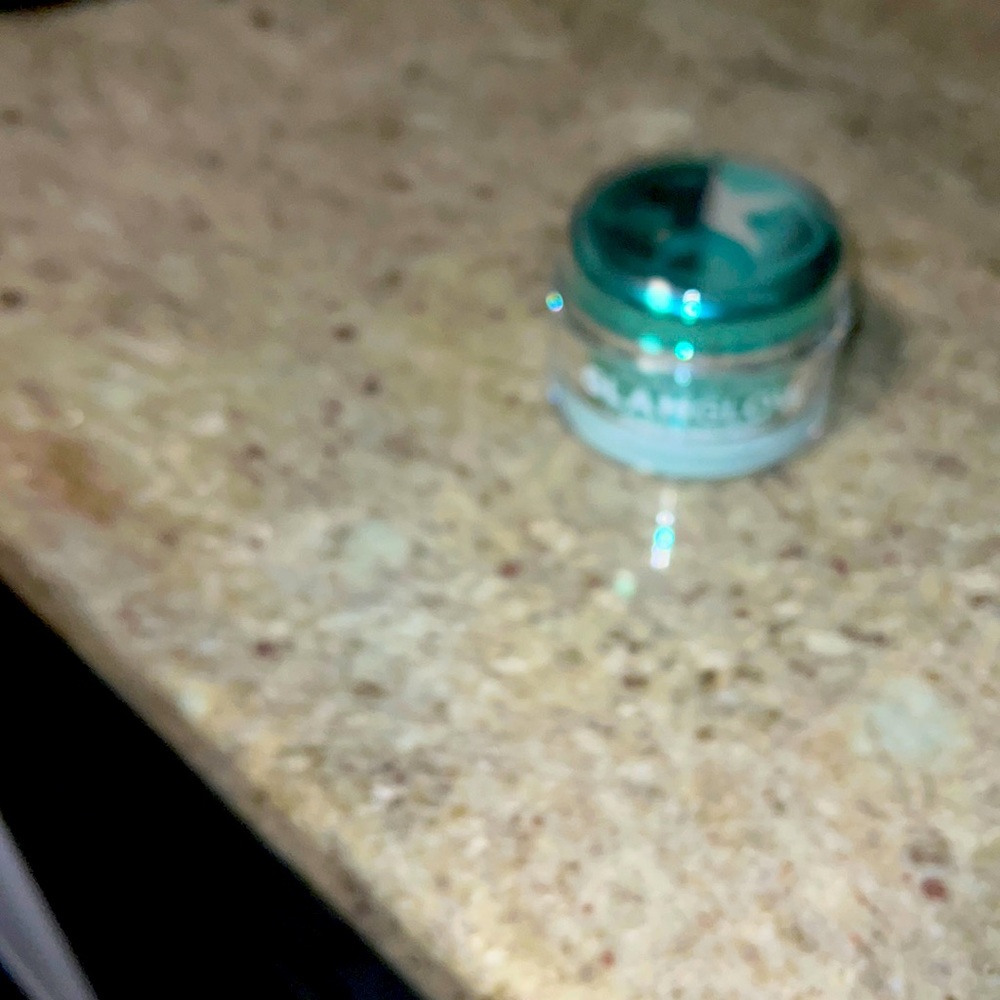 Amazing Glam Glow moisturetrip. It goes on smooth and is amazing on the skin!